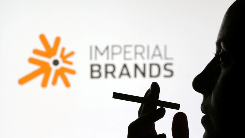 Фото - Права на бренд сигарет West перешли в России к новым собственникам