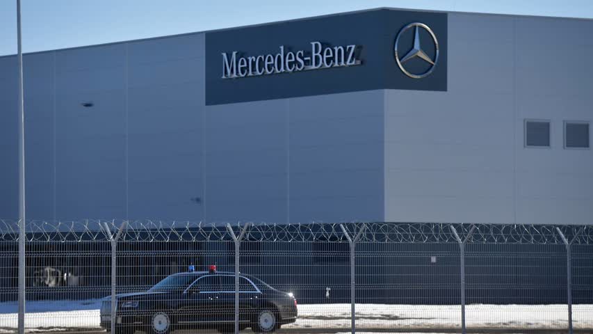 Фото - Mercedes-Benz продаст свой завод в России