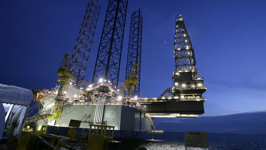 Фото - Морские поставки российской нефти и доходы от ее продажи рекордно упали